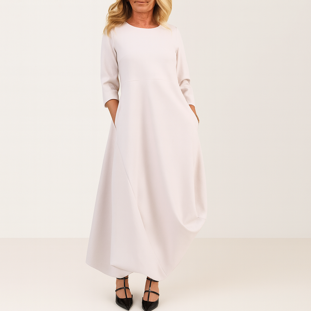 Maria - simple dress with solid pockets