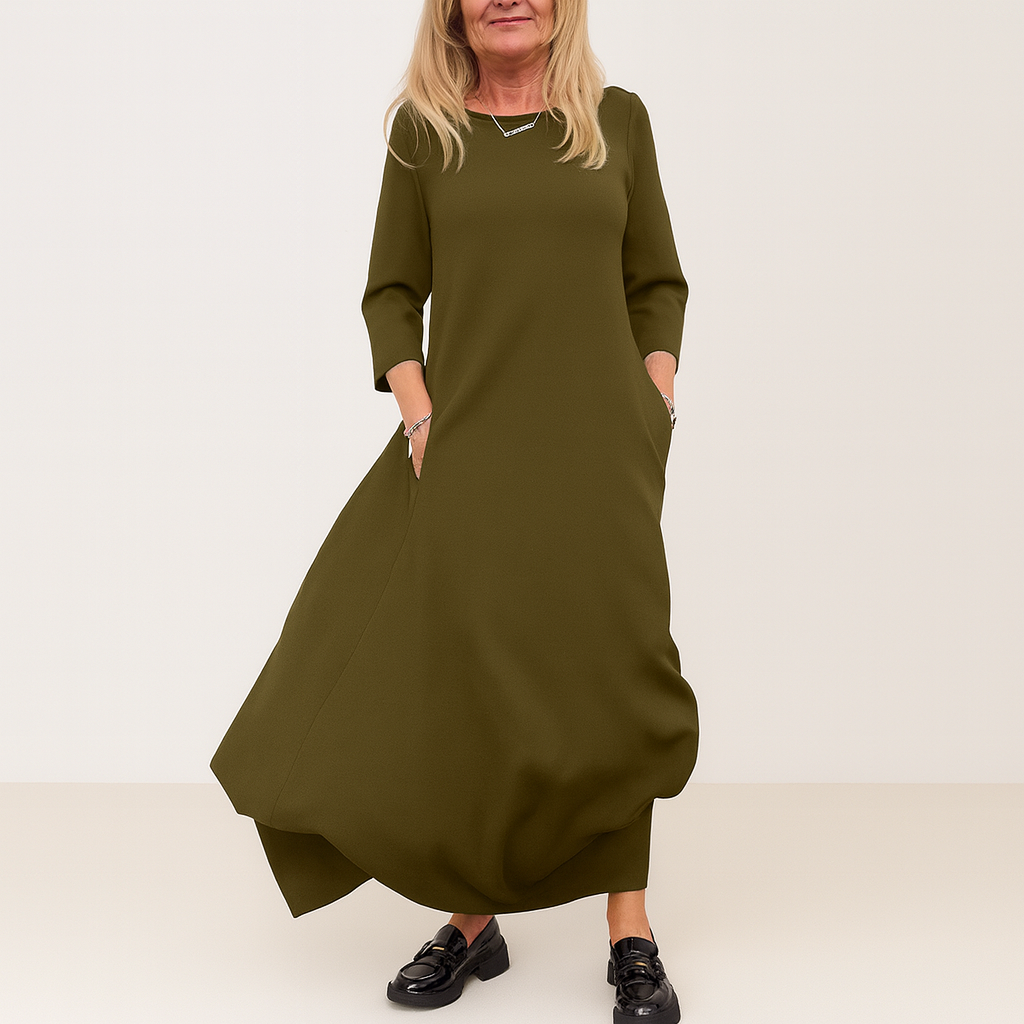 Maria - simple dress with solid pockets