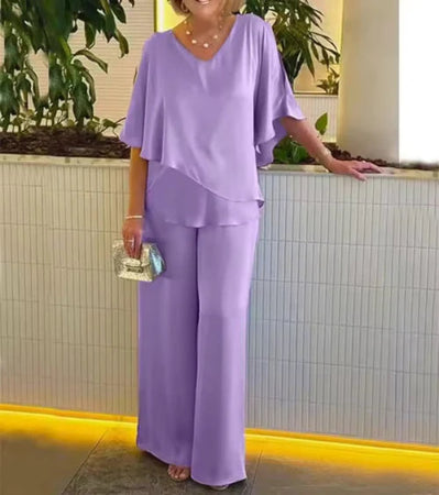 Two-piece set with an elegant style